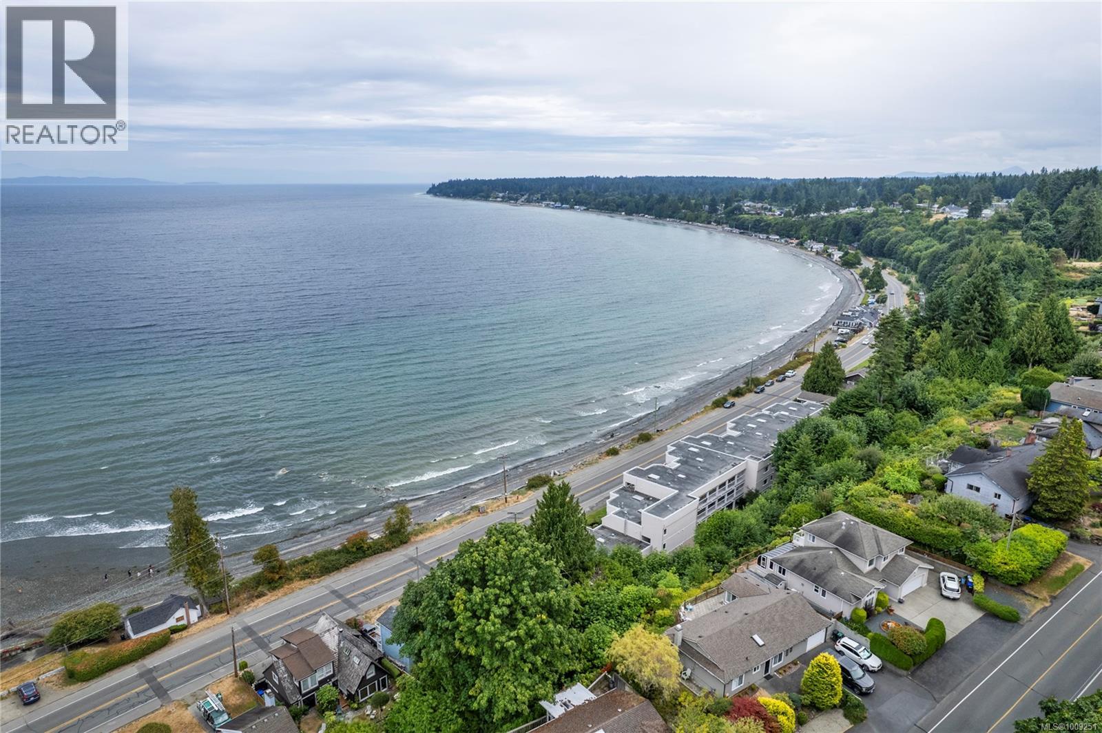 Photo 64 of 301 3156 Island Hwy W, Qualicum Beach BC