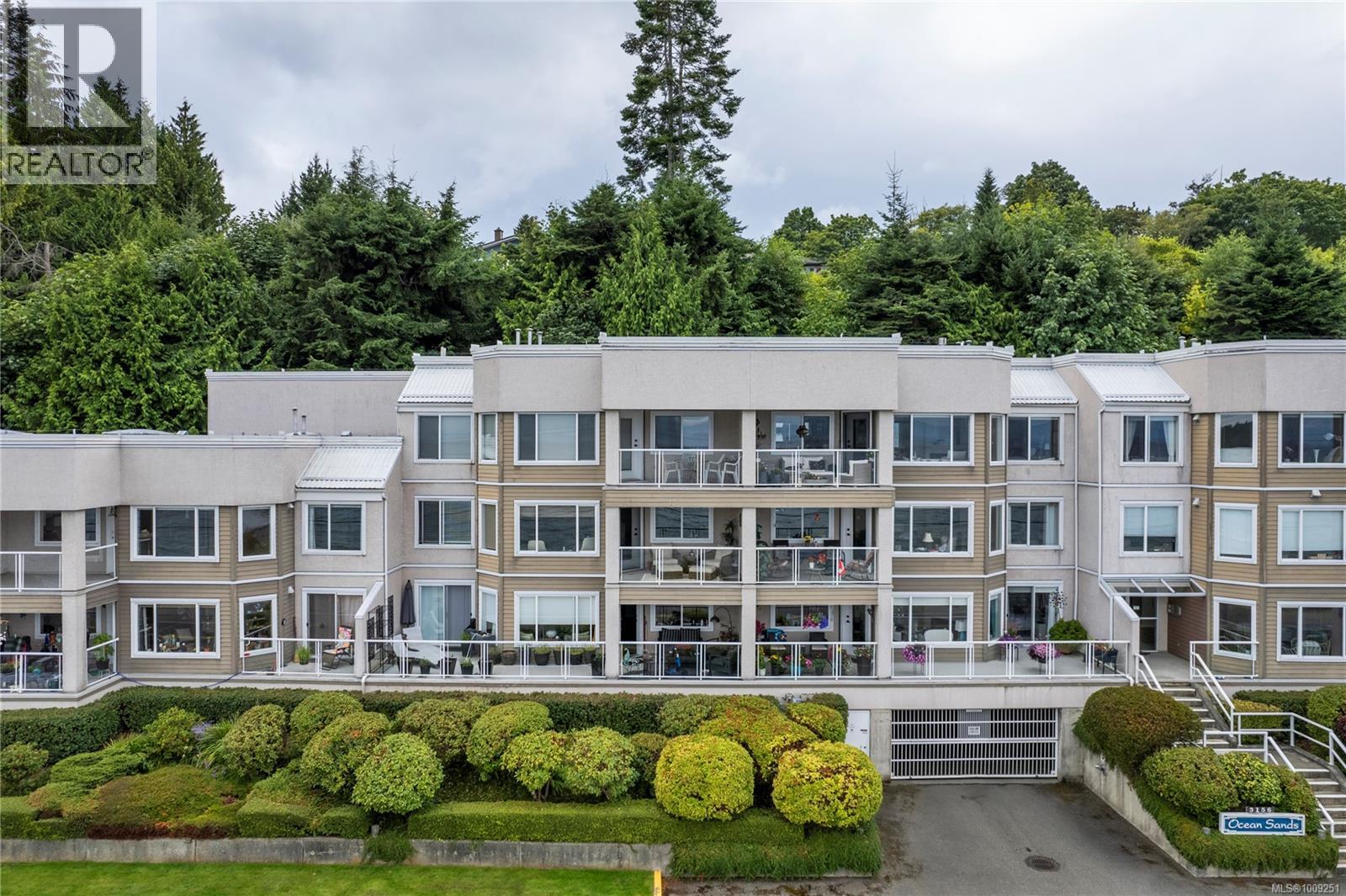 Photo 72 of 301 3156 Island Hwy W, Qualicum Beach BC