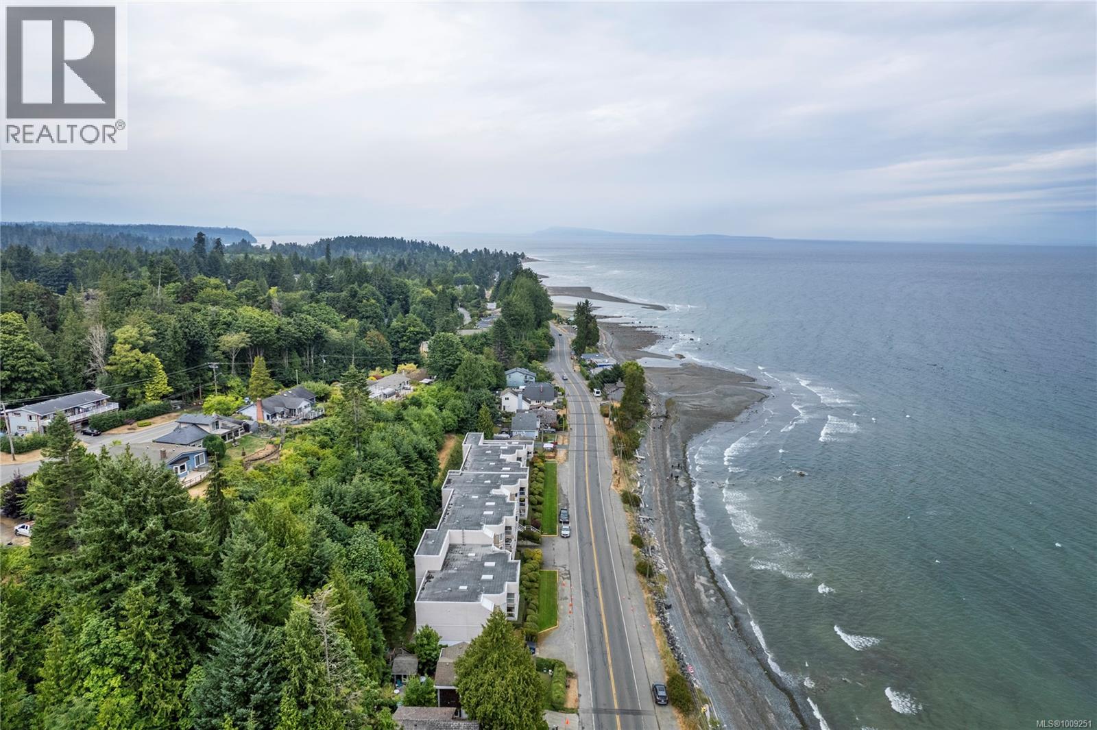 Photo 67 of 301 3156 Island Hwy W, Qualicum Beach BC