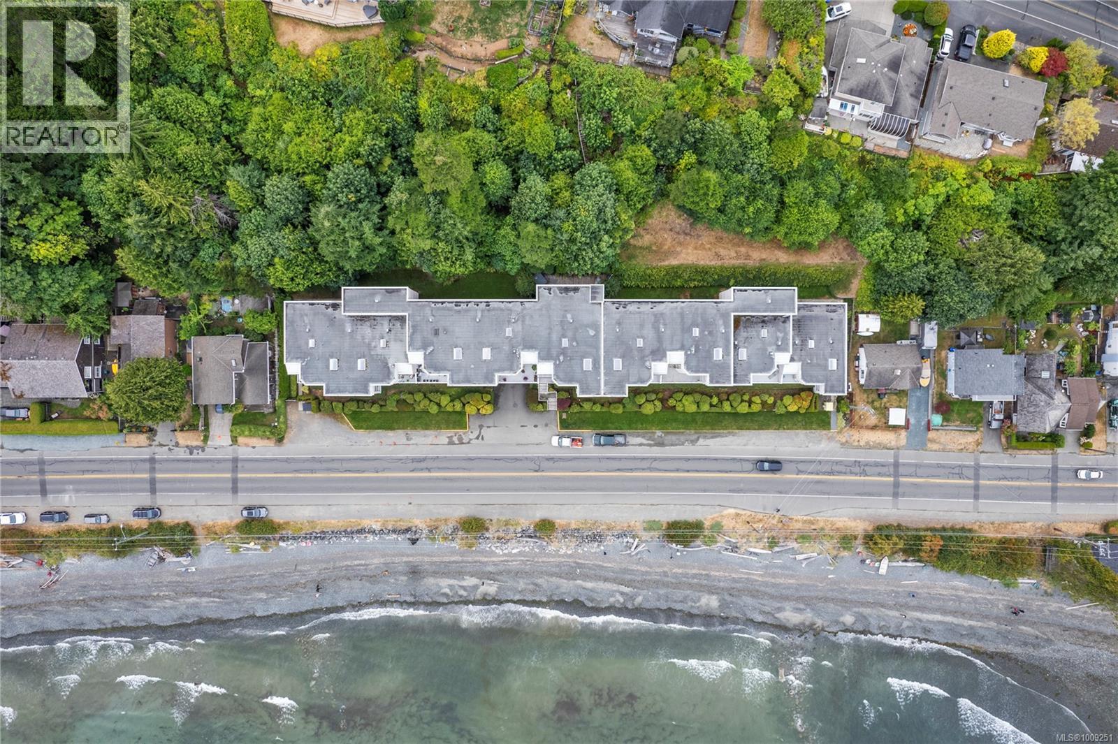 Photo 68 of 301 3156 Island Hwy W, Qualicum Beach BC