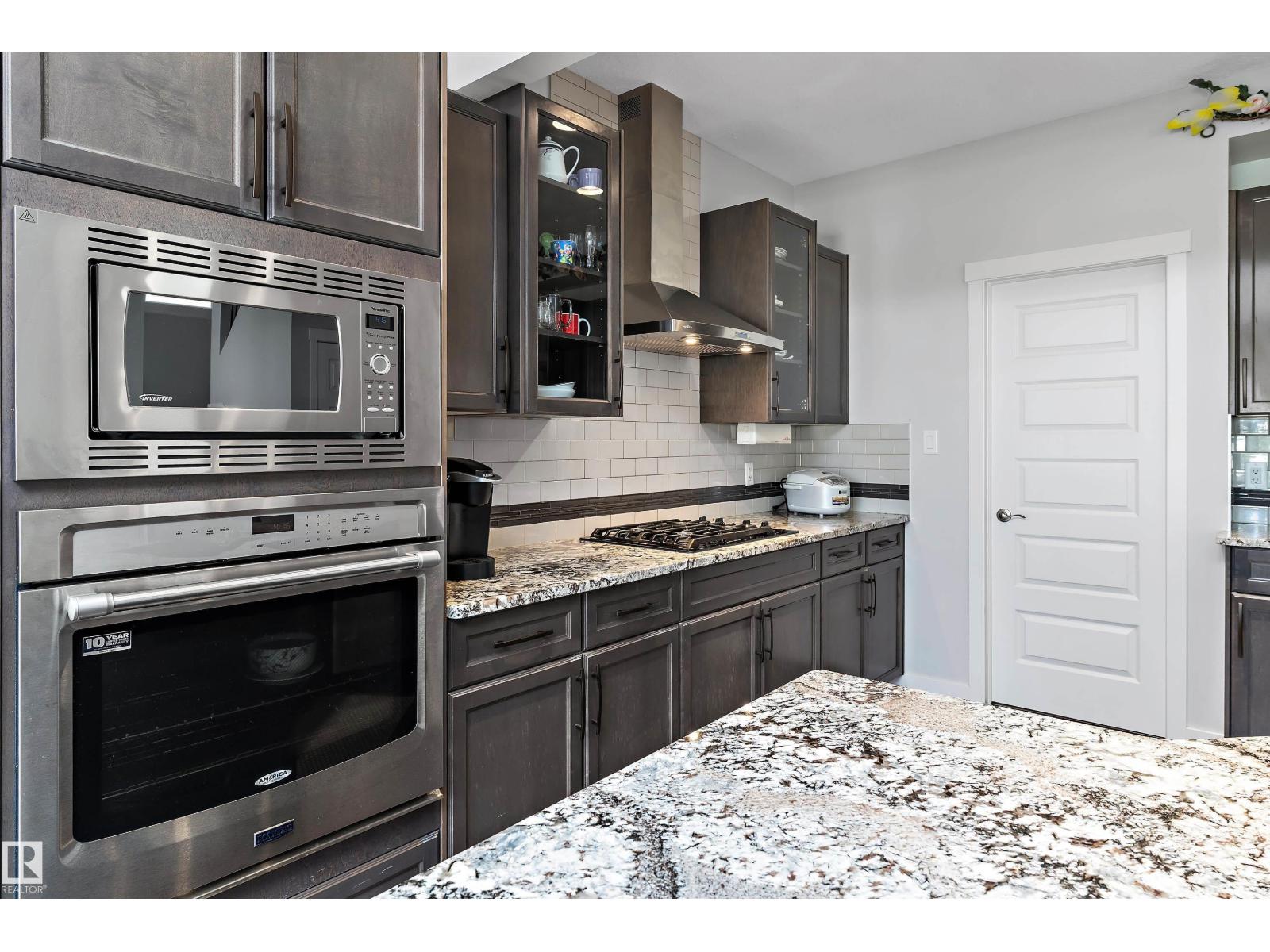 Photo 14 of 20620 97 Av Nw, Edmonton AB