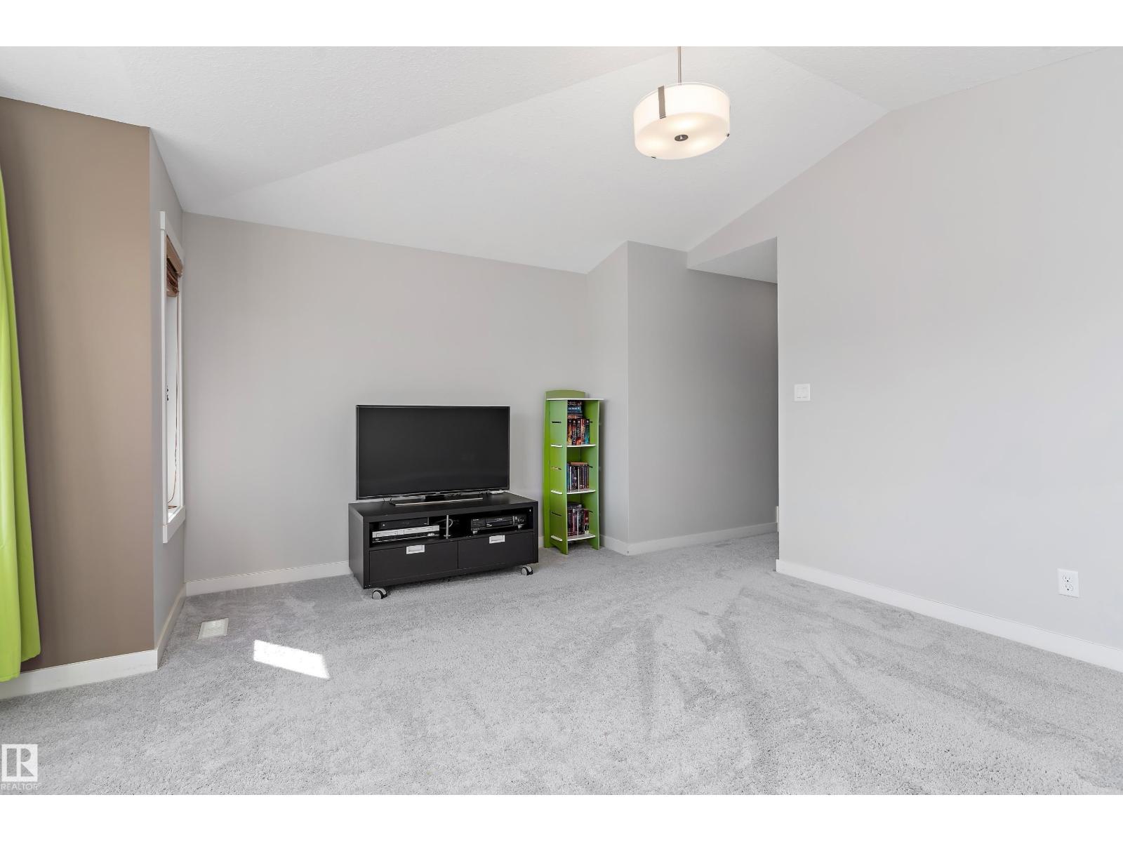 Photo 40 of 20620 97 Av Nw, Edmonton AB