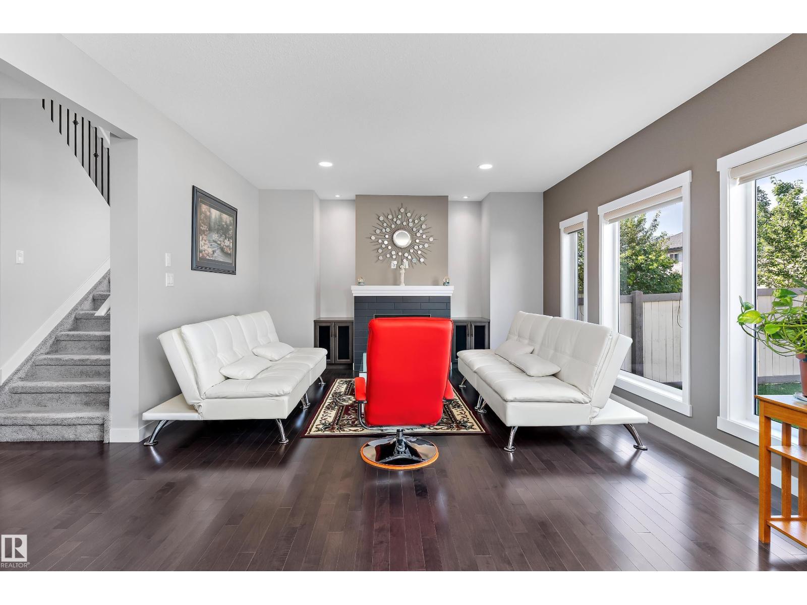 Photo 7 of 20620 97 Av Nw, Edmonton AB