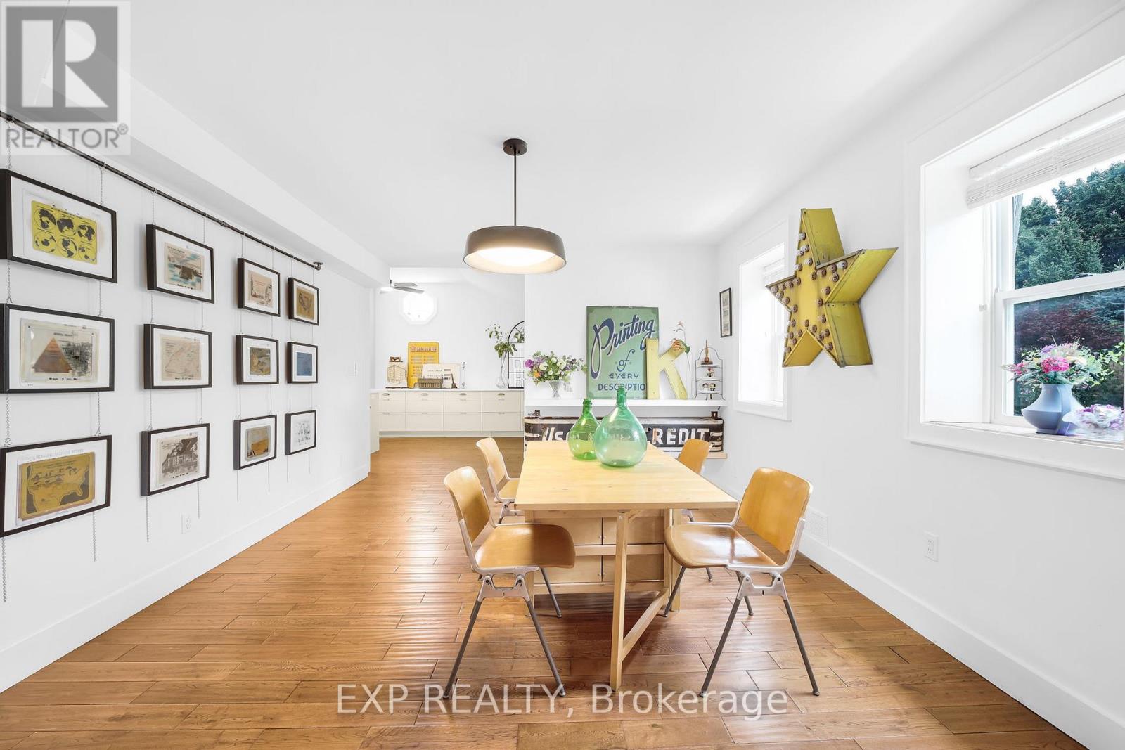 Photo 21 of 20 Elgin Street S, Halton Hills ON