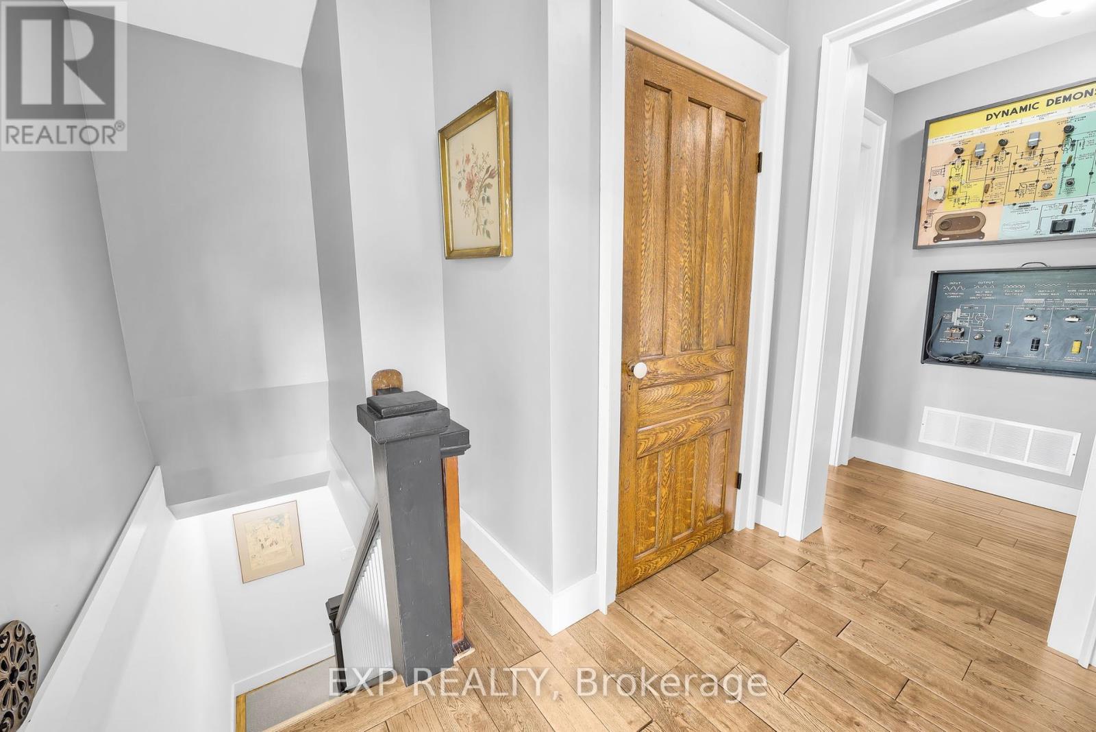 Photo 22 of 20 Elgin Street S, Halton Hills ON