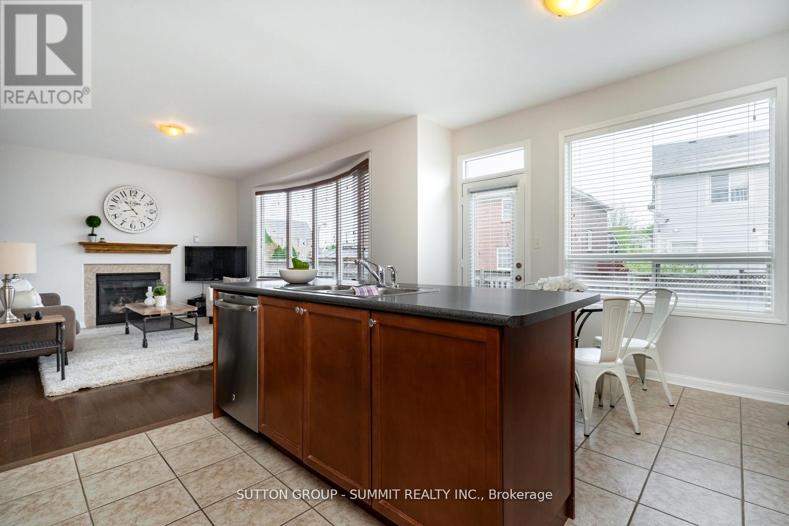 Photo 14 of 1283 Robson Crescent, Milton ON