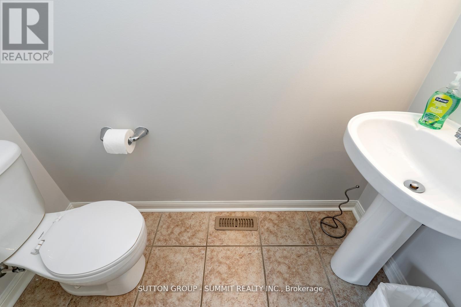Photo 16 of 1283 Robson Crescent, Milton ON