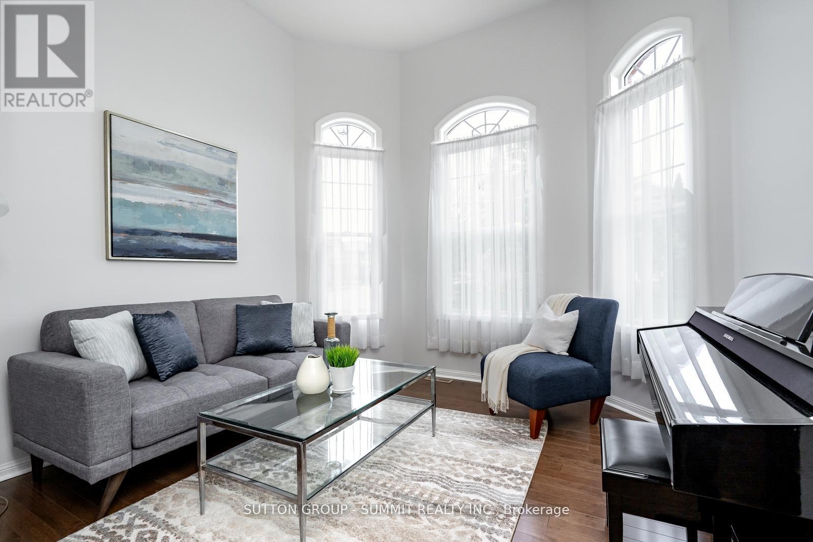 Photo 7 of 1283 Robson Crescent, Milton ON