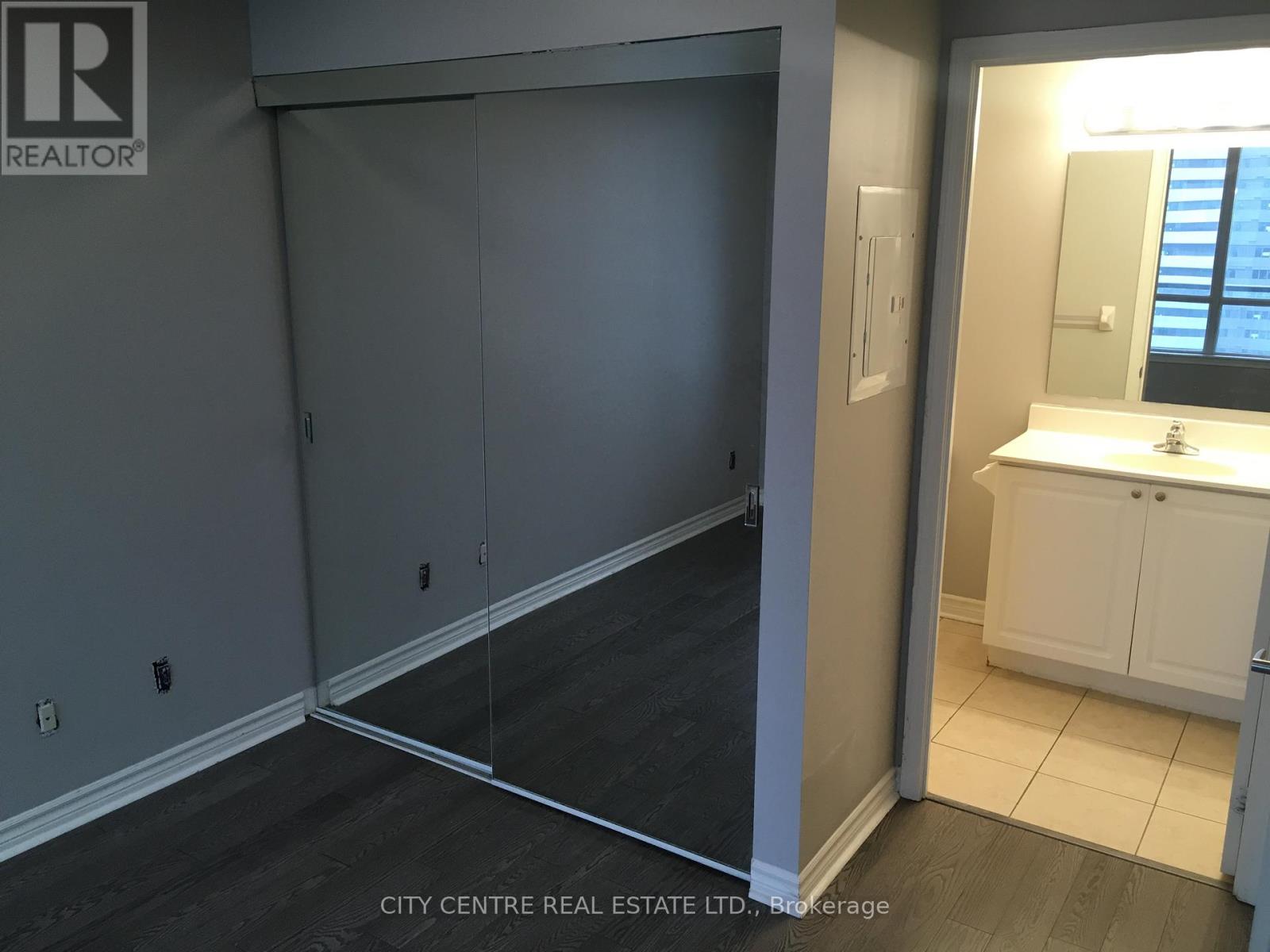 Photo 26 of 2311 388 Prince Of Wales Drive, Mississauga ON