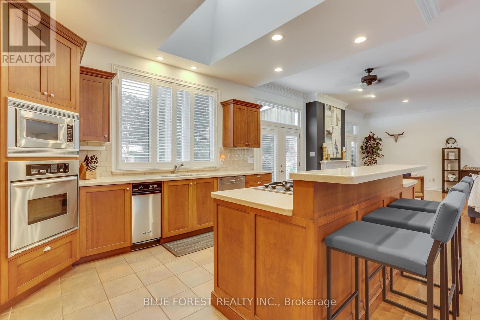 Photo 5 of 16916 Evelyn Drive, Thames Centre ON
