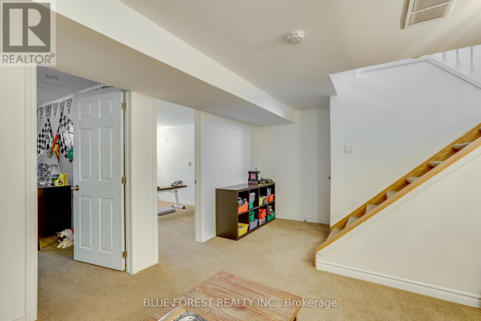 Photo 34 of 16916 Evelyn Drive, Thames Centre ON