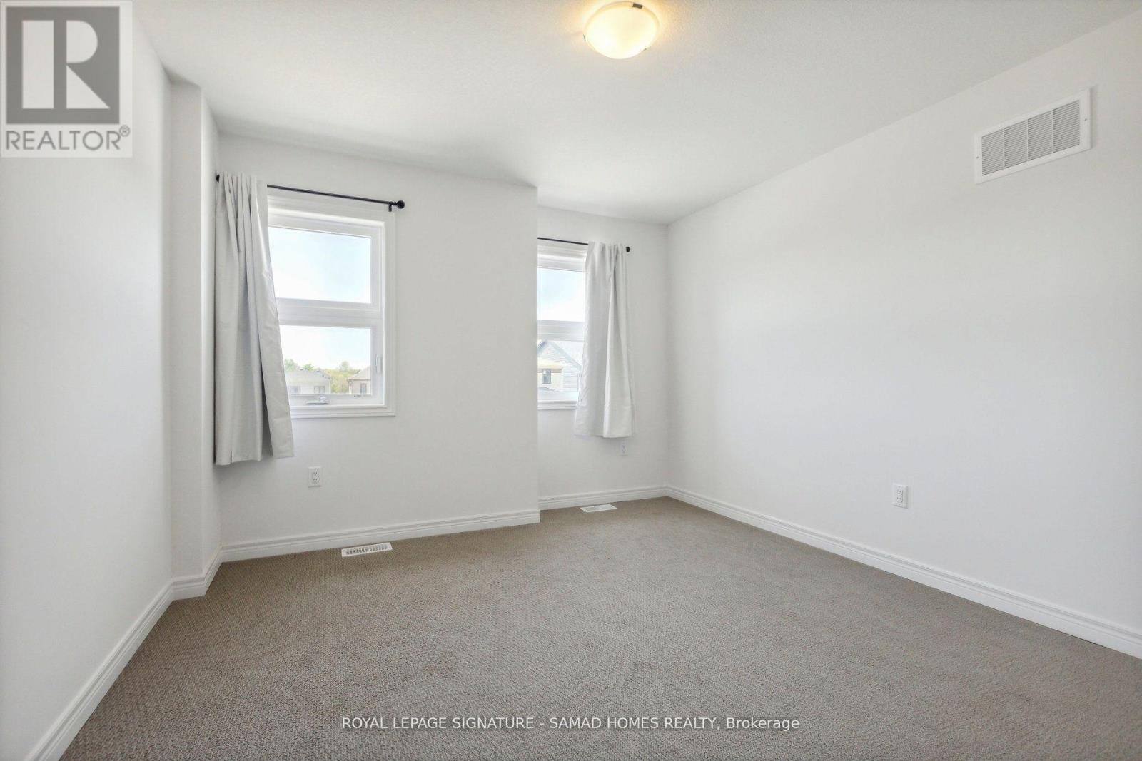 Photo 3 of 24 Holder Drive, Brantford ON