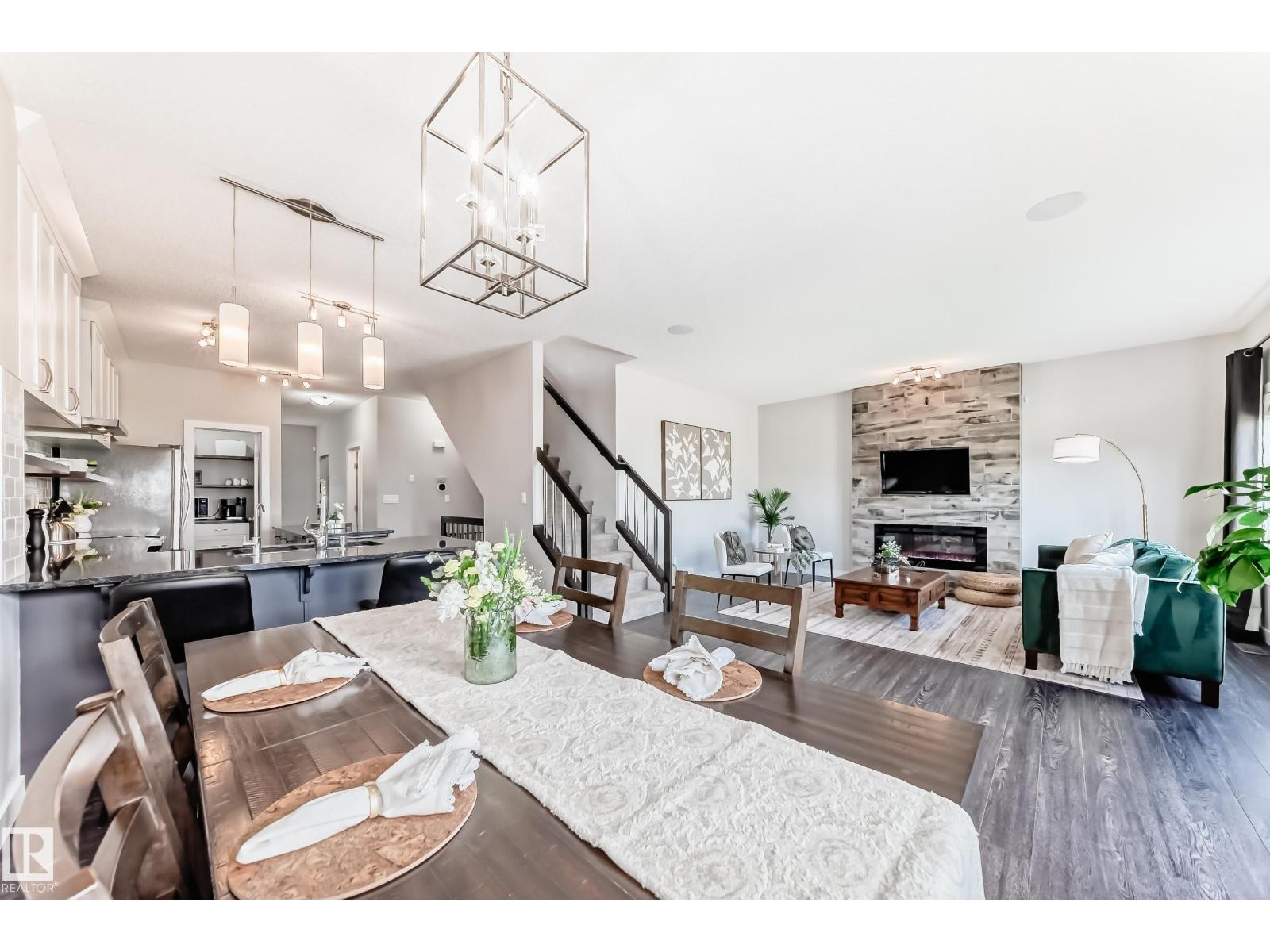 Photo 11 of 6406 49 Av, Beaumont AB