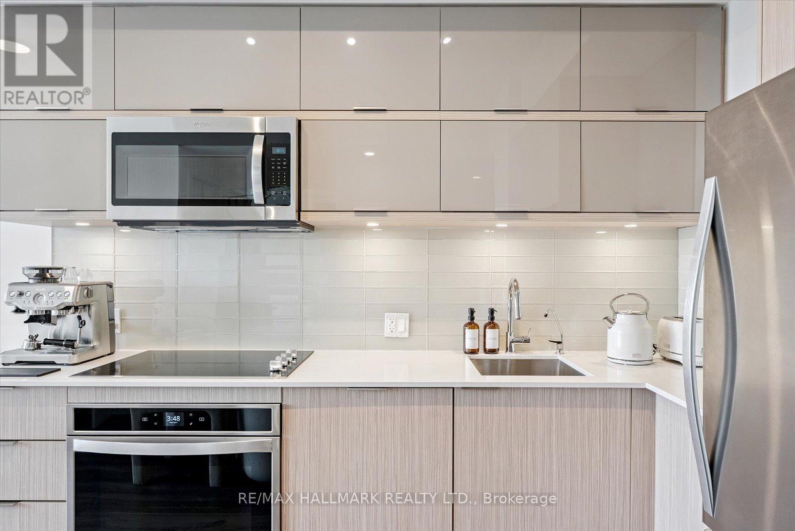 Photo 15 of 2204 10 Deerlick Court, Toronto ON