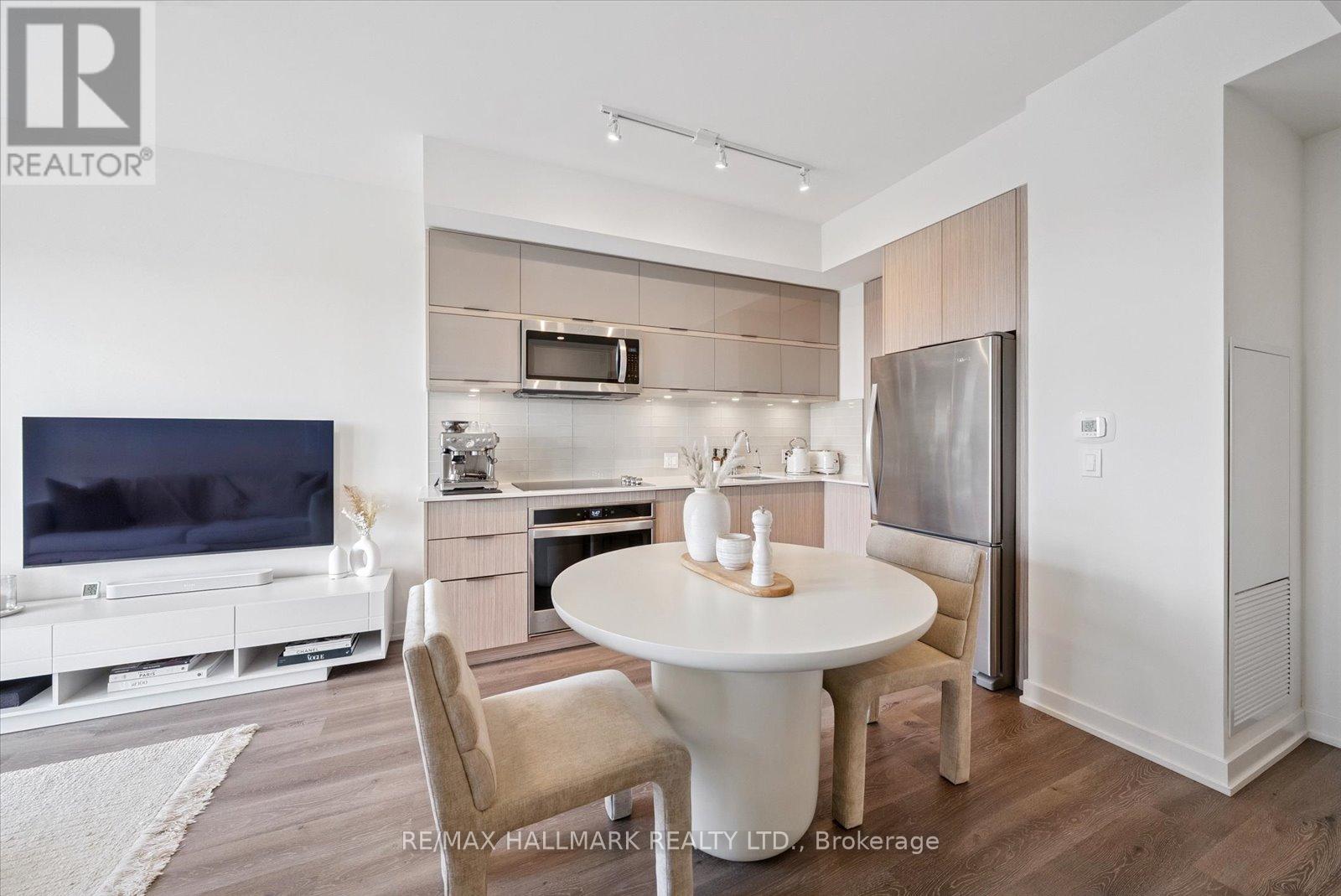 Photo 16 of 2204 10 Deerlick Court, Toronto ON