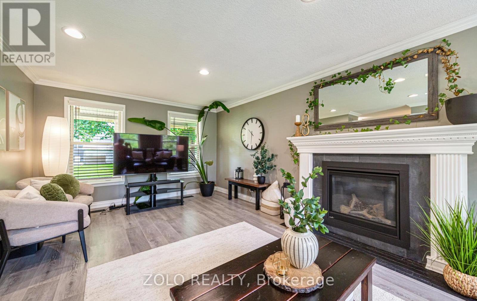 Photo 10 of 46 Lawson Road, Clarington ON