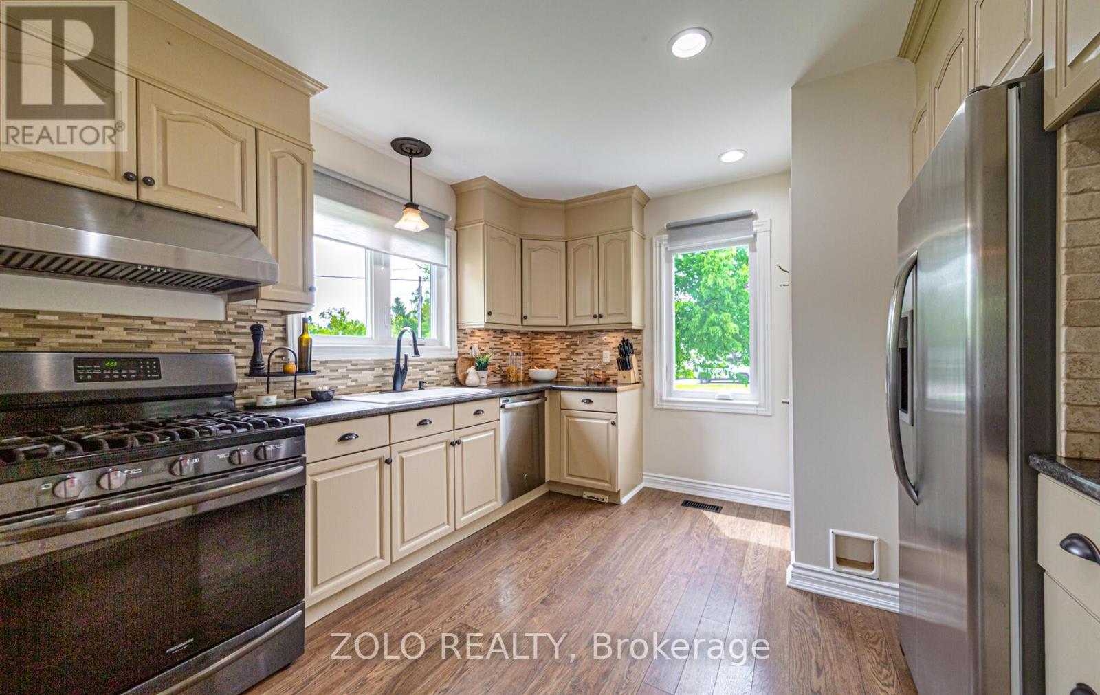 Photo 16 of 46 Lawson Road, Clarington ON
