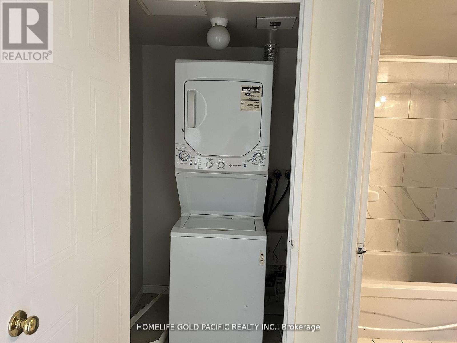 Photo 26 of 504 480 Mclevin Avenue, Toronto ON