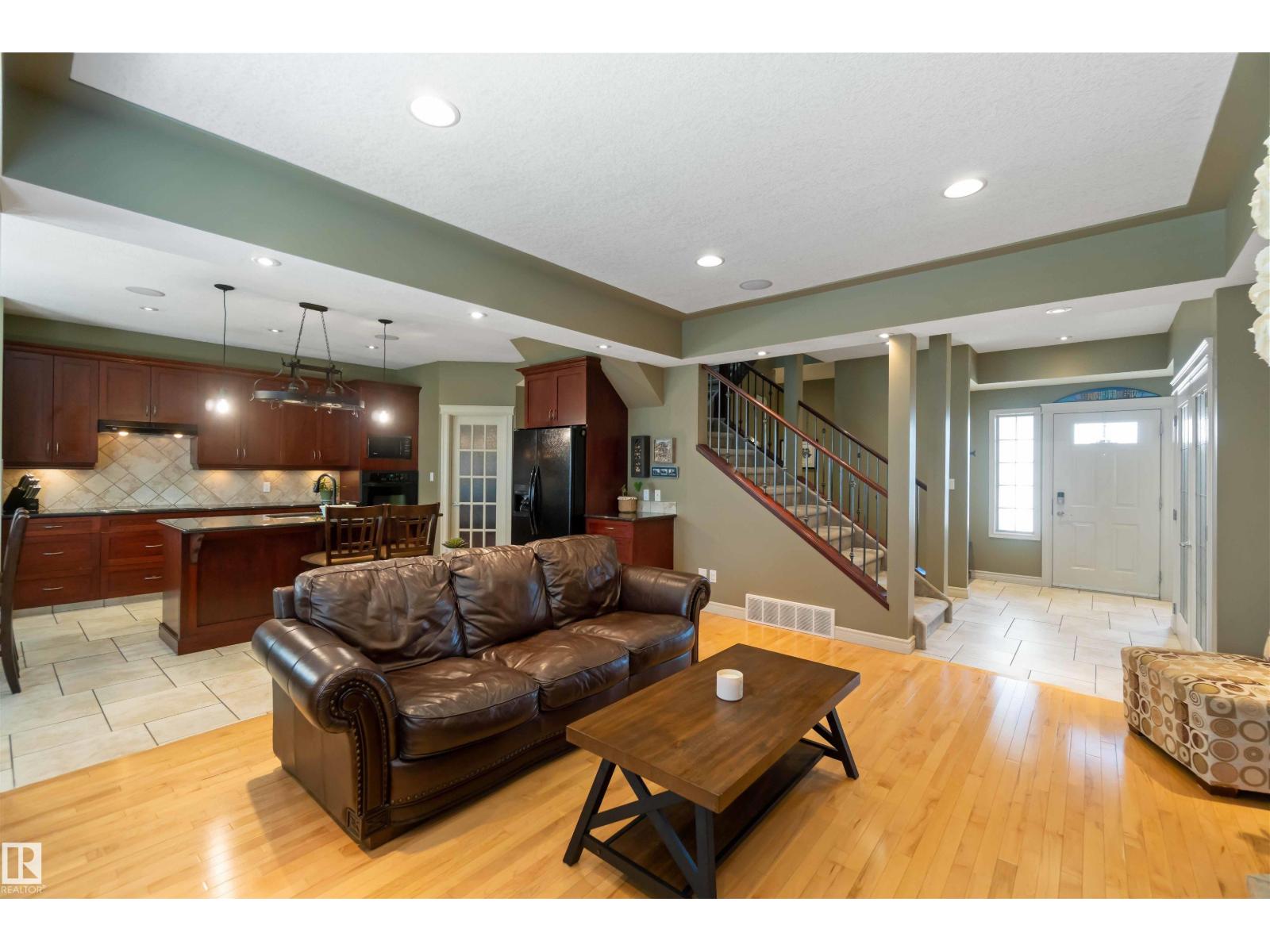 Photo 7 of 17440 119 St Nw, Edmonton AB