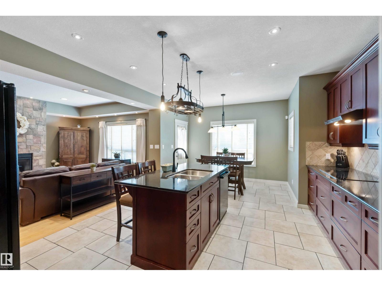 Photo 16 of 17440 119 St Nw, Edmonton AB