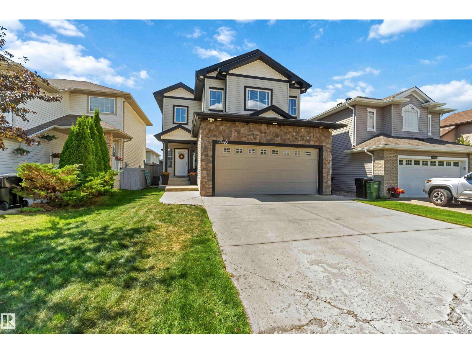Photo 1 of 17440 119 St Nw, Edmonton AB