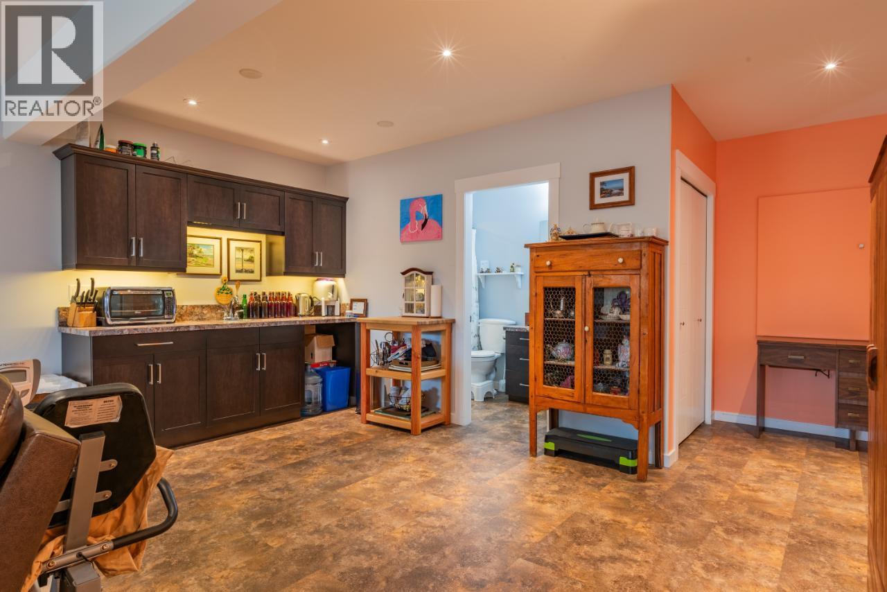 7150 DEVITO Drive, Trail