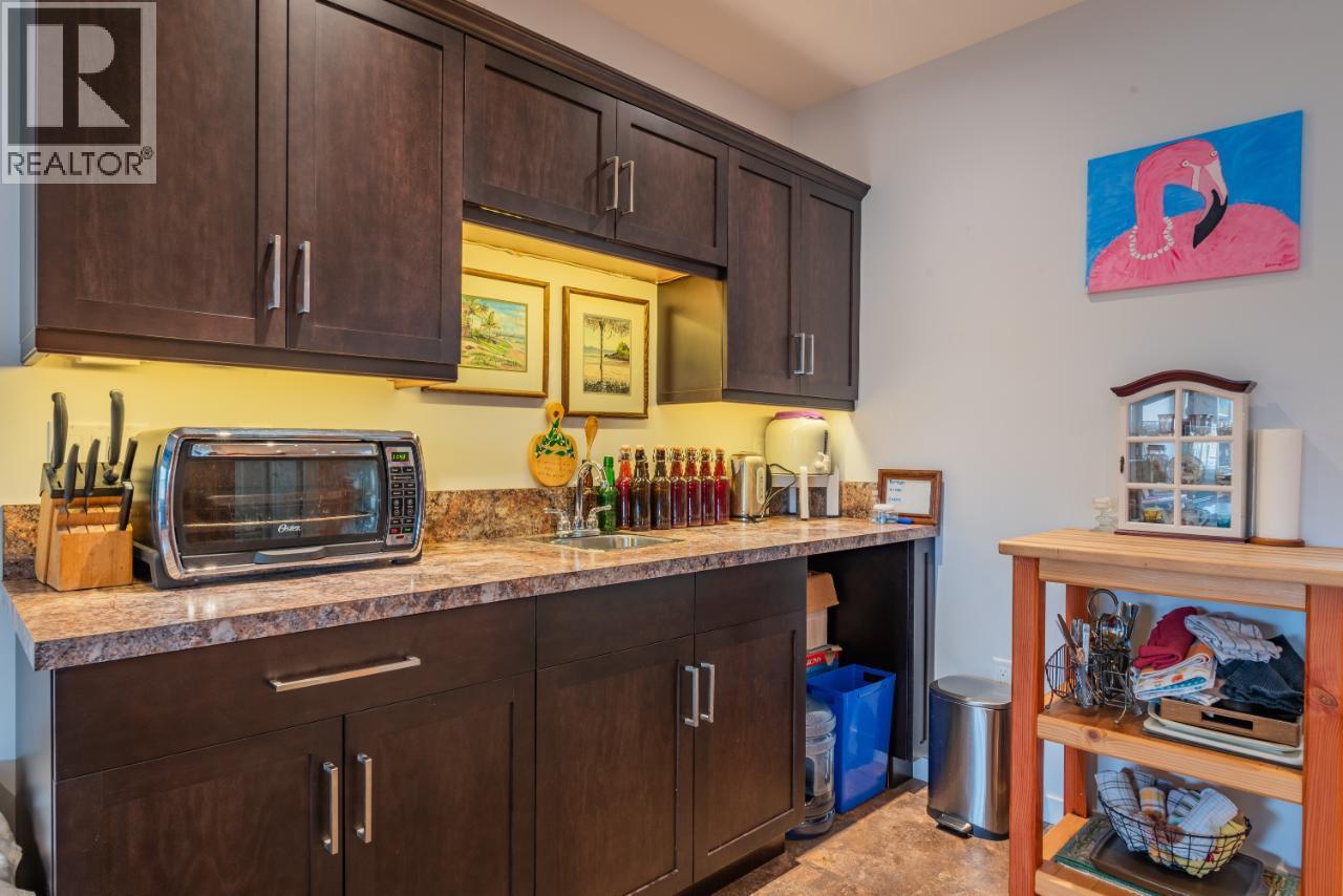 7150 DEVITO Drive, Trail