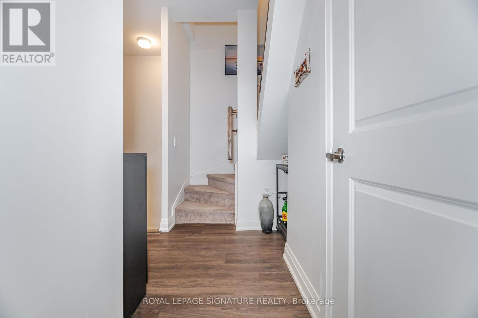 Photo 20 of D 603 5289 Highway 7, Vaughan ON