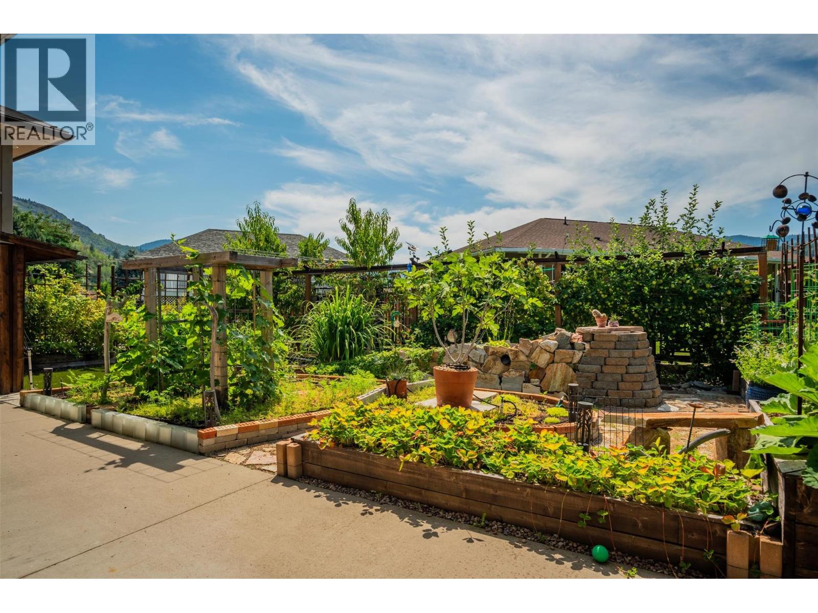 7150 DEVITO Drive, Trail