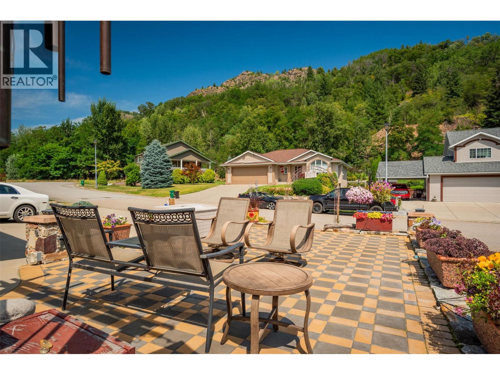 7150 DEVITO Drive, Trail