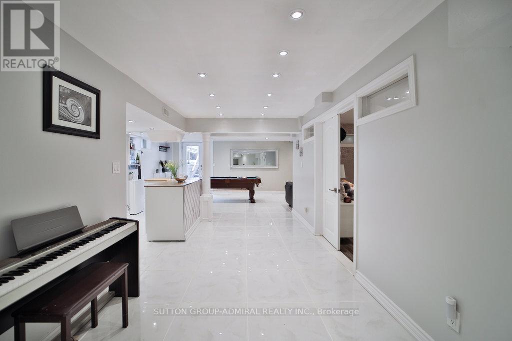 Photo 25 of 15 Jocada Court, Richmond Hill ON