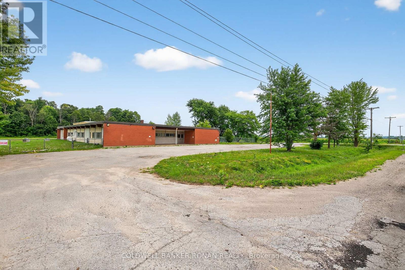 Photo 3 of 4063 10th Side Road, New Tecumseth ON