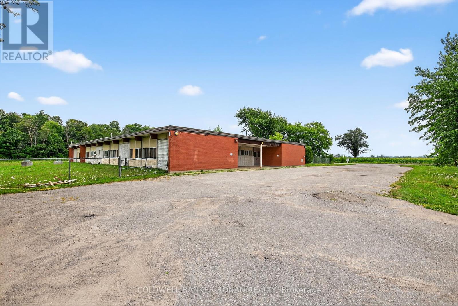 Photo 5 of 4063 10th Side Road, New Tecumseth ON