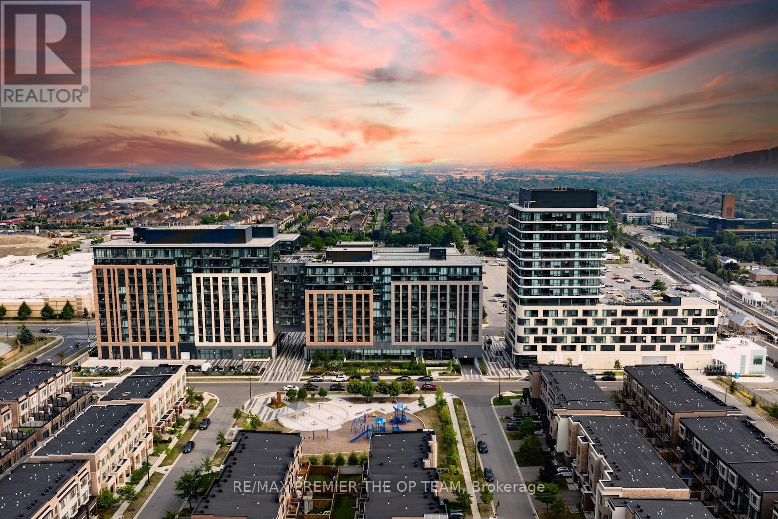 Photo 1 of 707 100 Eagle Rock Way, Vaughan ON