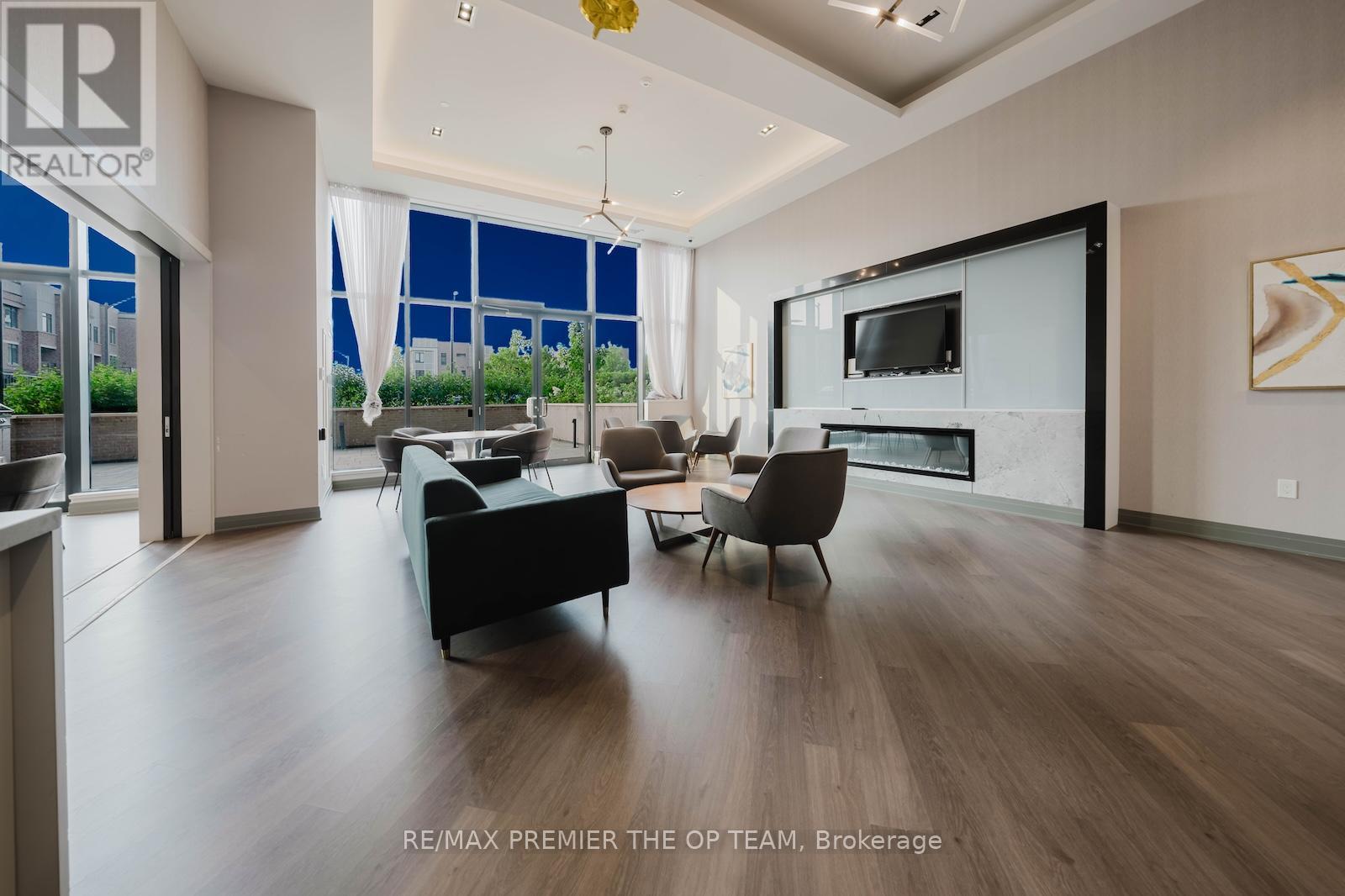 Photo 27 of 707 100 Eagle Rock Way, Vaughan ON