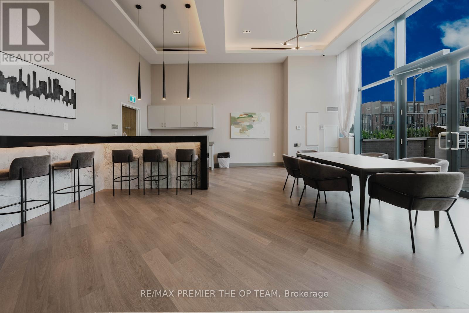 Photo 30 of 707 100 Eagle Rock Way, Vaughan ON