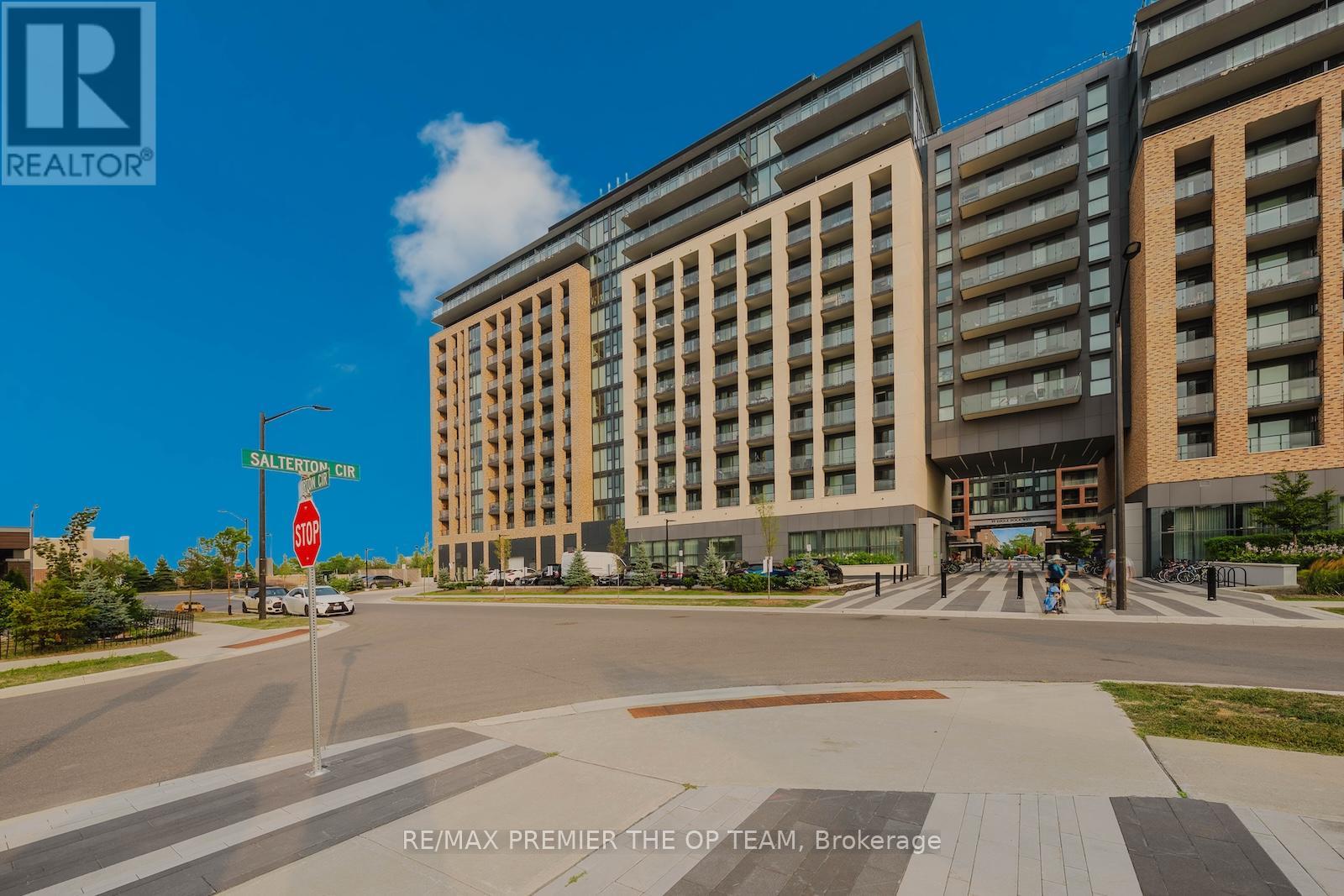 Photo 33 of 707 100 Eagle Rock Way, Vaughan ON