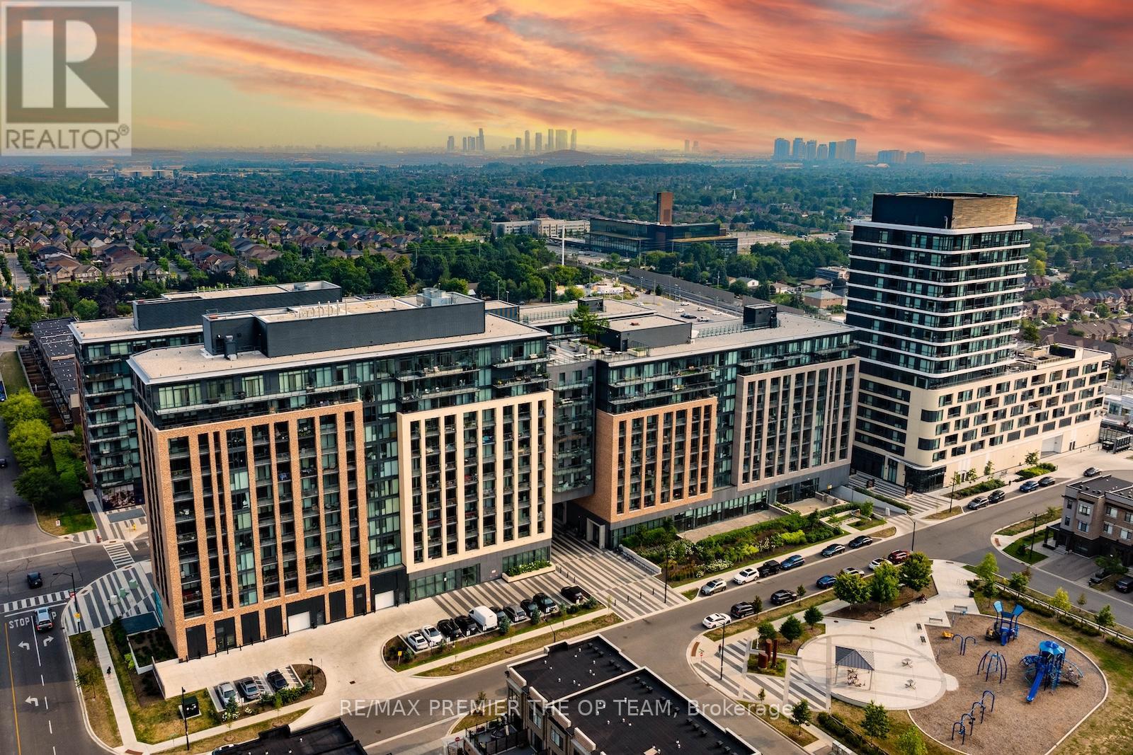 Photo 34 of 707 100 Eagle Rock Way, Vaughan ON