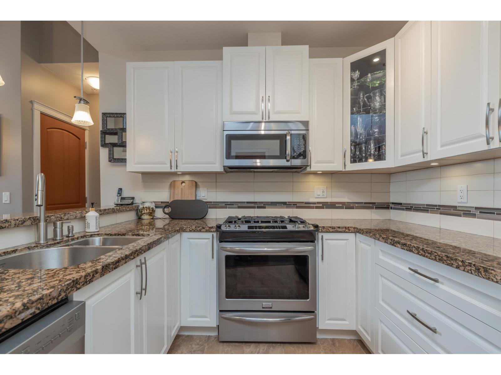 Photo 8 of 634 8067 207 Street, Langley BC