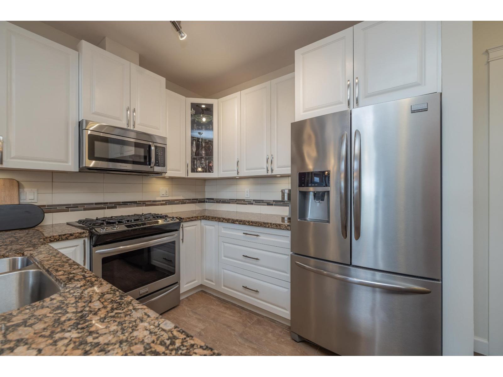 Photo 9 of 634 8067 207 Street, Langley BC
