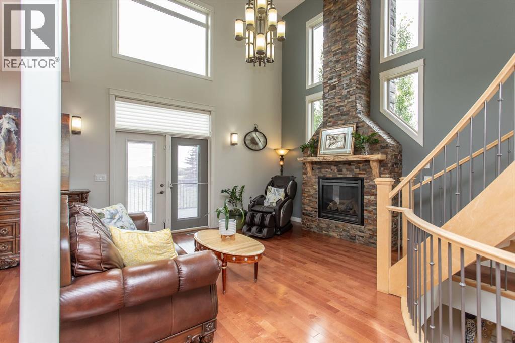 Photo 13 of 131 Isherwood Close, Red Deer AB