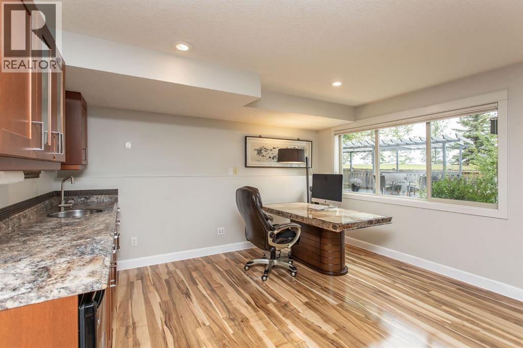 Photo 40 of 131 Isherwood Close, Red Deer AB