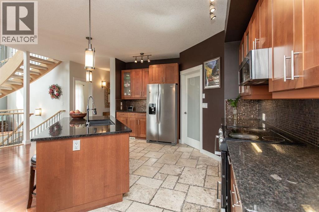 Photo 8 of 131 Isherwood Close, Red Deer AB