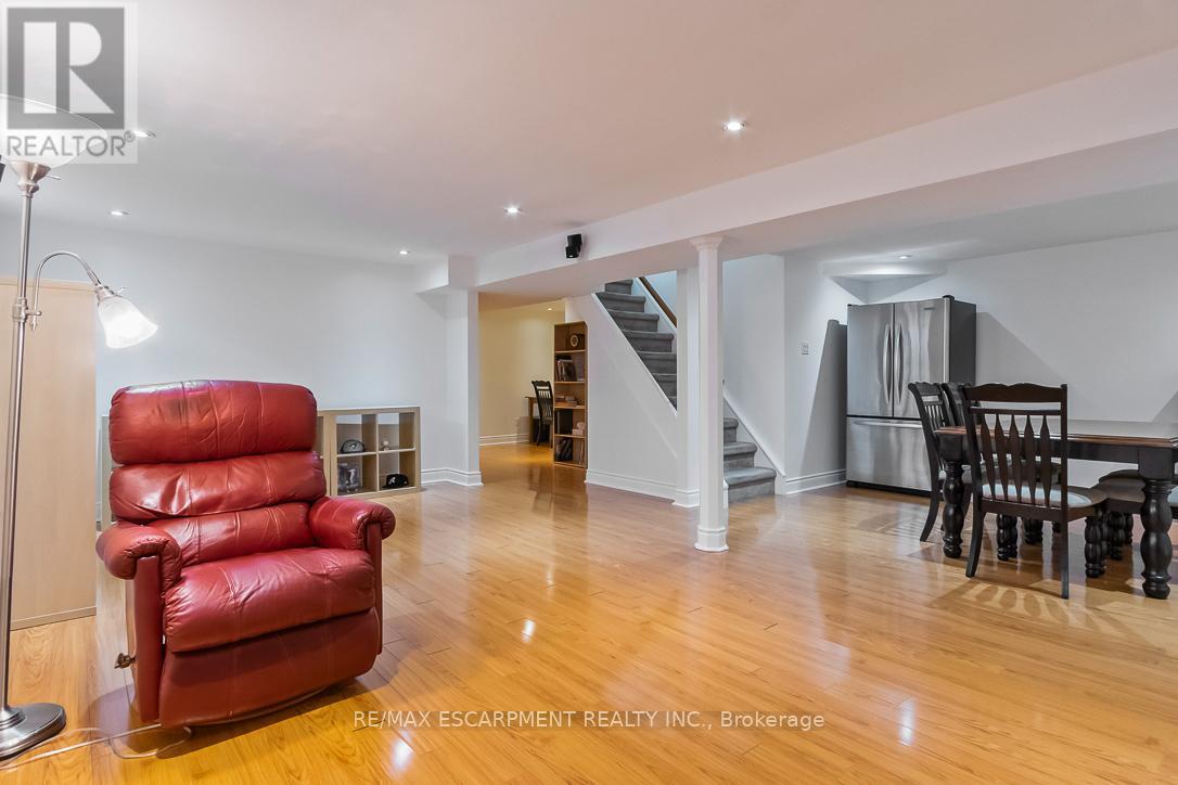 Photo 27 of 1257 Hillview Crescent, Oakville ON
