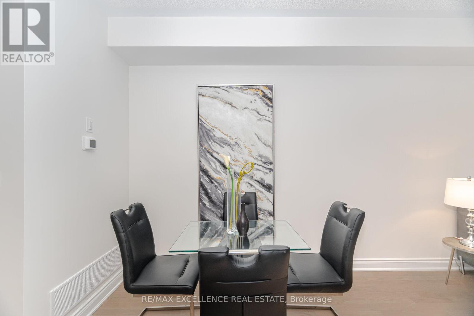 Photo 30 of 85 Bermondsey Way, Brampton ON