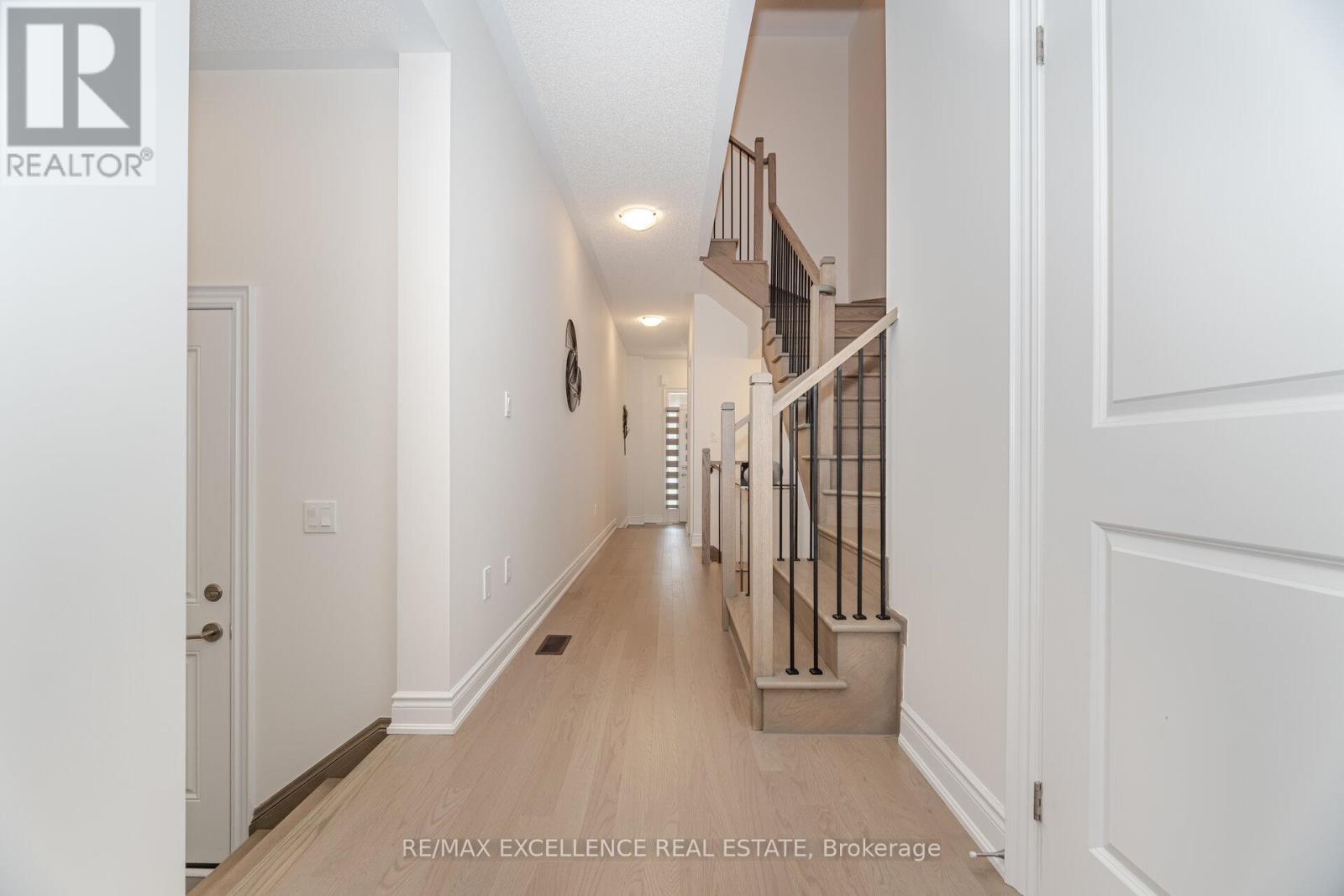 Photo 35 of 85 Bermondsey Way, Brampton ON