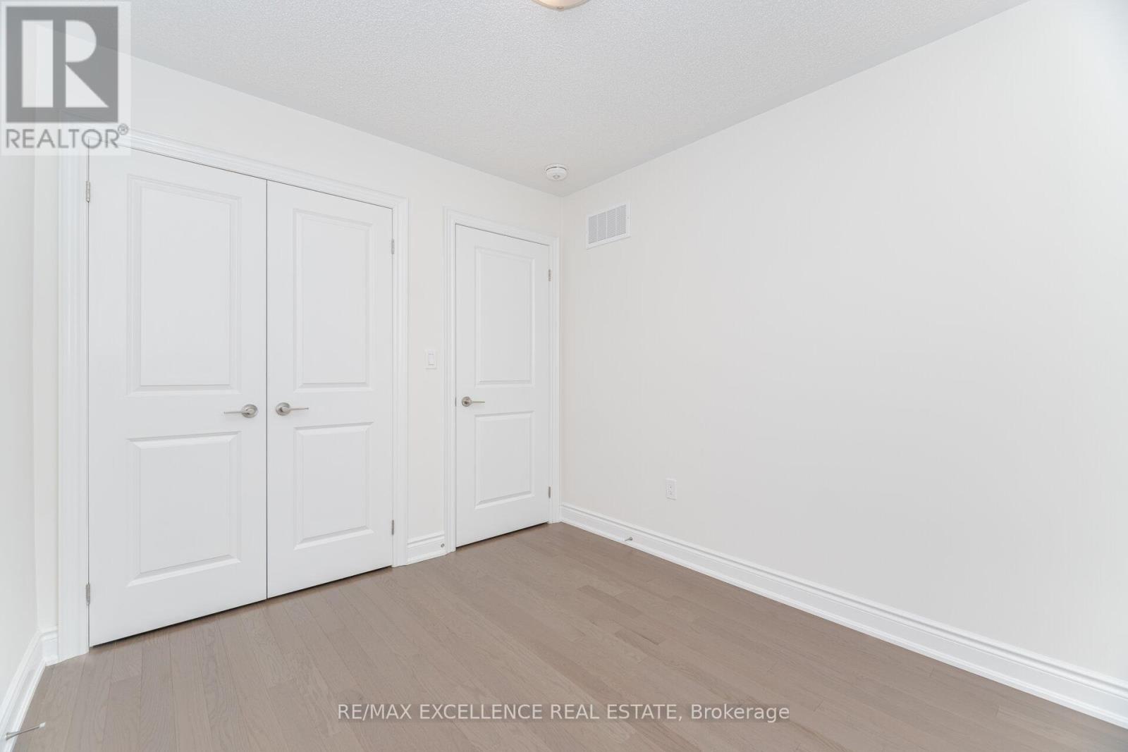Photo 20 of 85 Bermondsey Way, Brampton ON