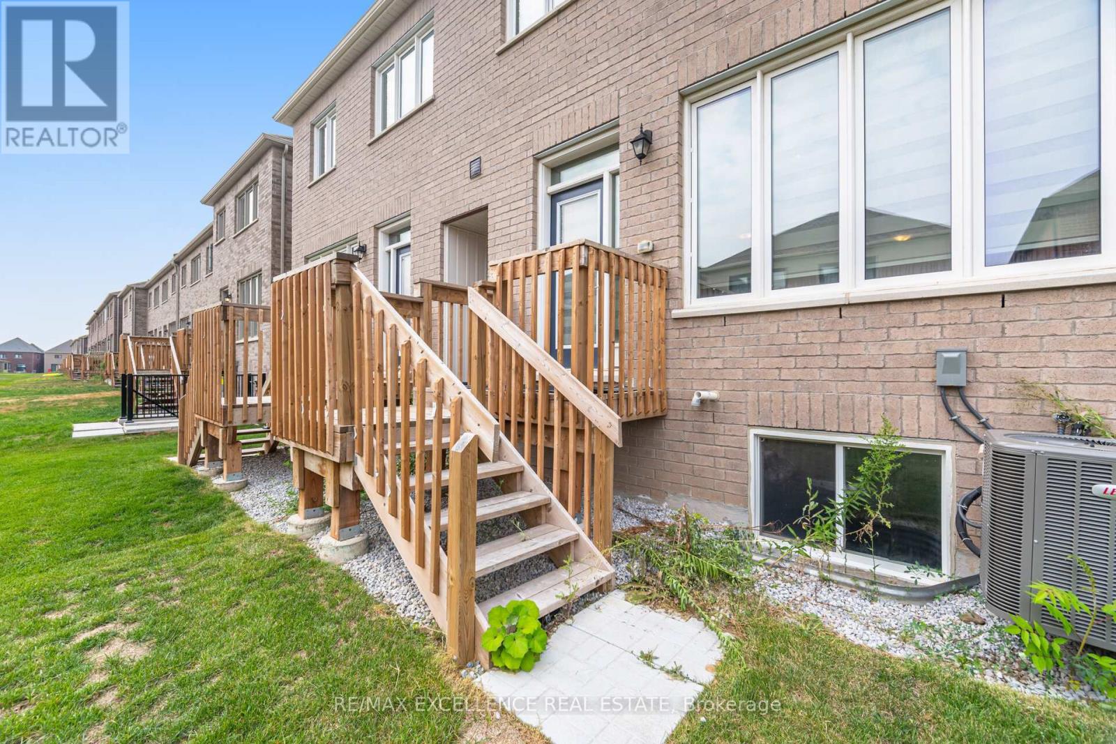 Photo 22 of 85 Bermondsey Way, Brampton ON