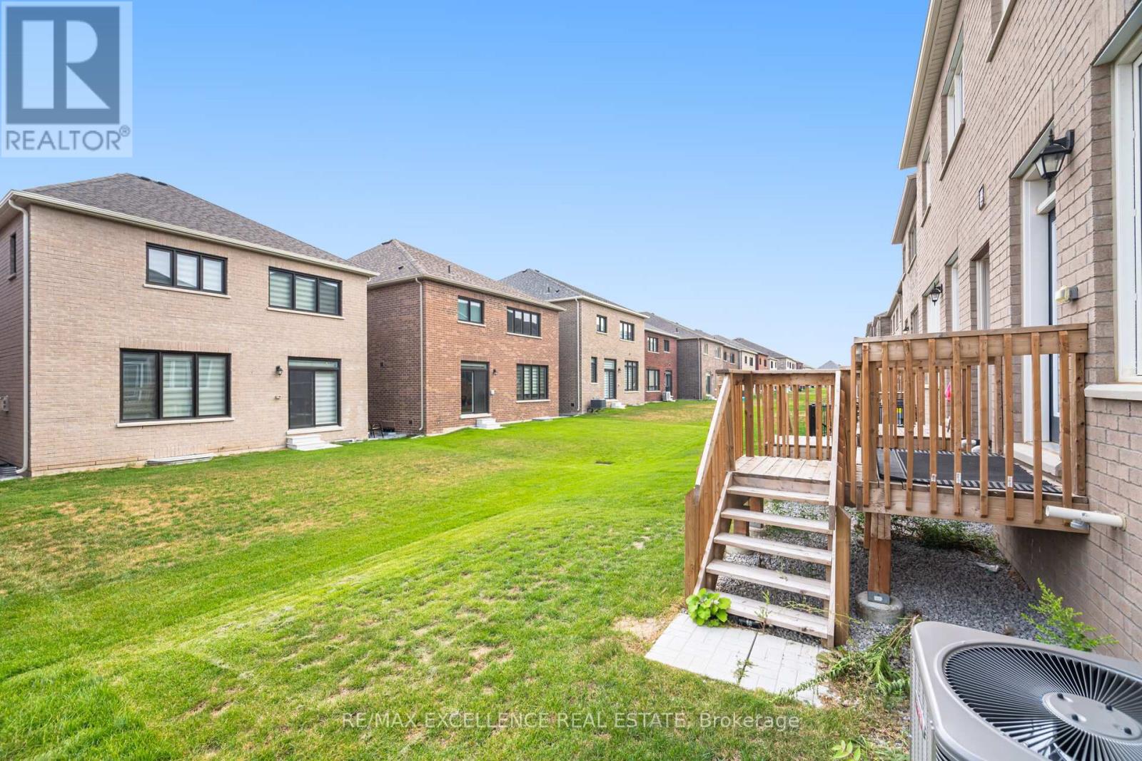 Photo 14 of 85 Bermondsey Way, Brampton ON