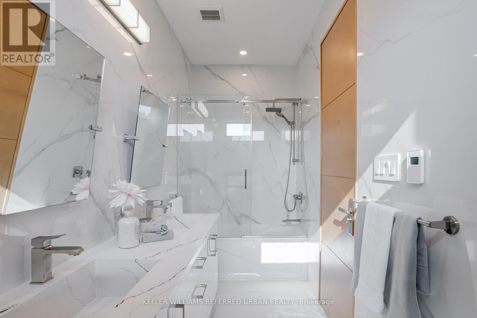 Photo 33 of 223 A Beta Street, Toronto ON